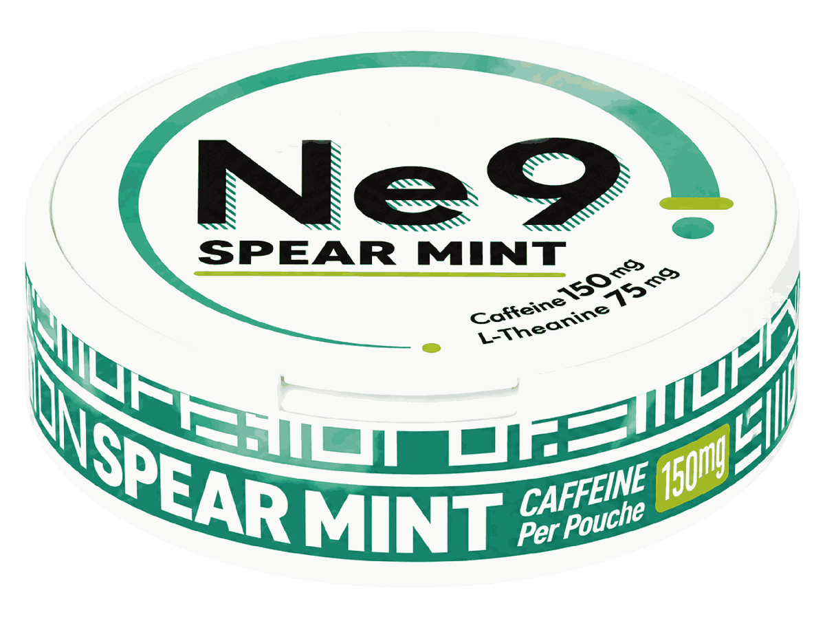 Ne9 スペアミントの缶。フタにNe9のロゴ、SPEAR MINT、Caffeine 150mg・L-Theanine 75mg。側面に SPEAR MINT と CAFFEINE 150mg Per Pouche の表記。